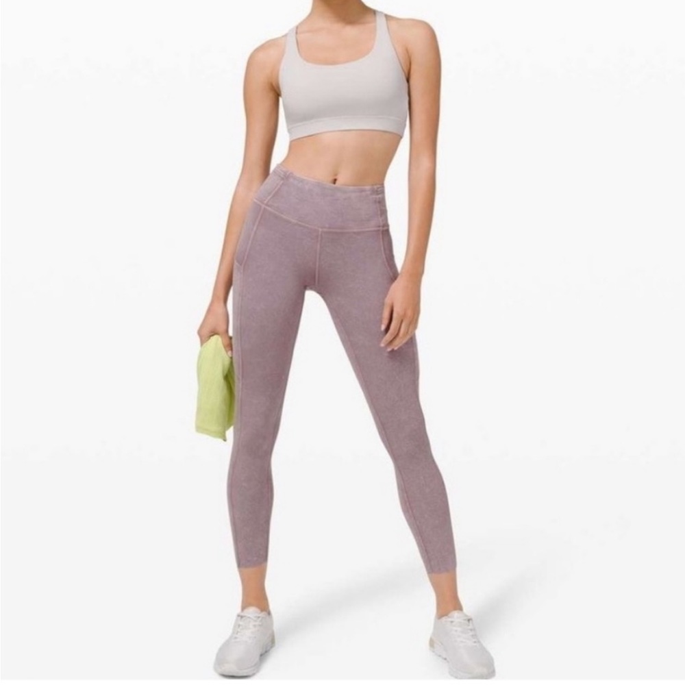 Lululemon size 8 Fast and Free HR 25" Ice dye
Leggings in Violet Verbena